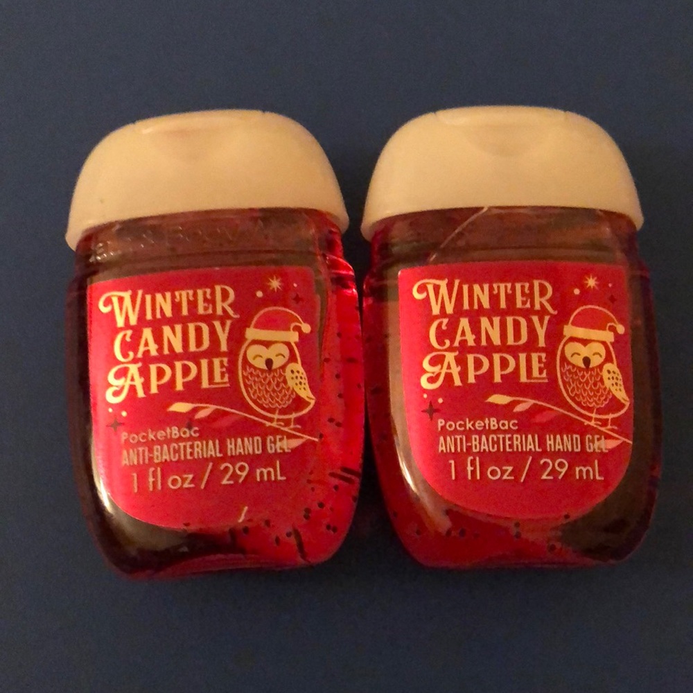 Bath and body works hand sanitizer 🍎